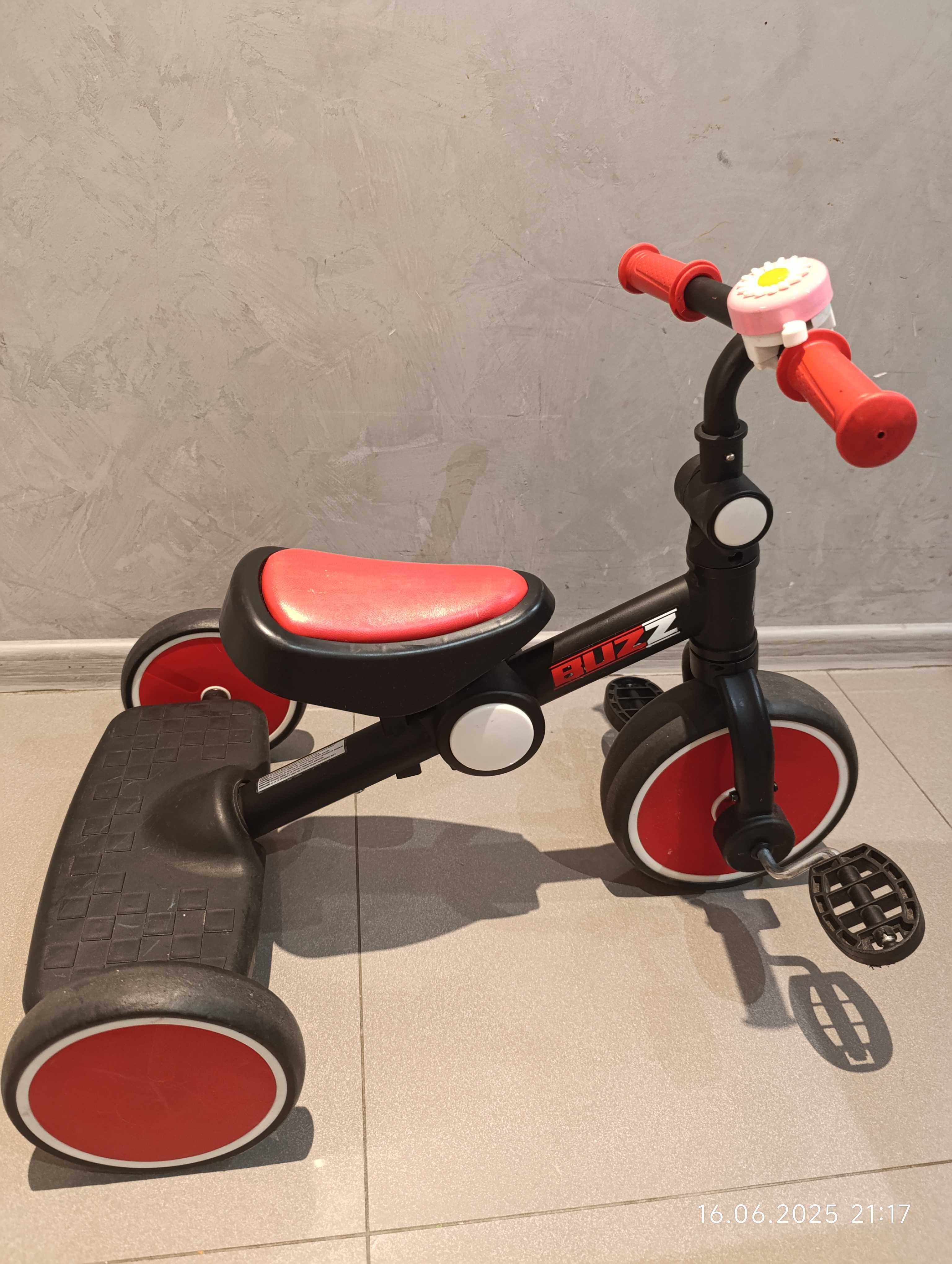 Триколка lorelli buzz