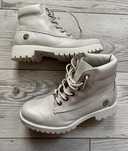 Timberland боти в перлен цвят