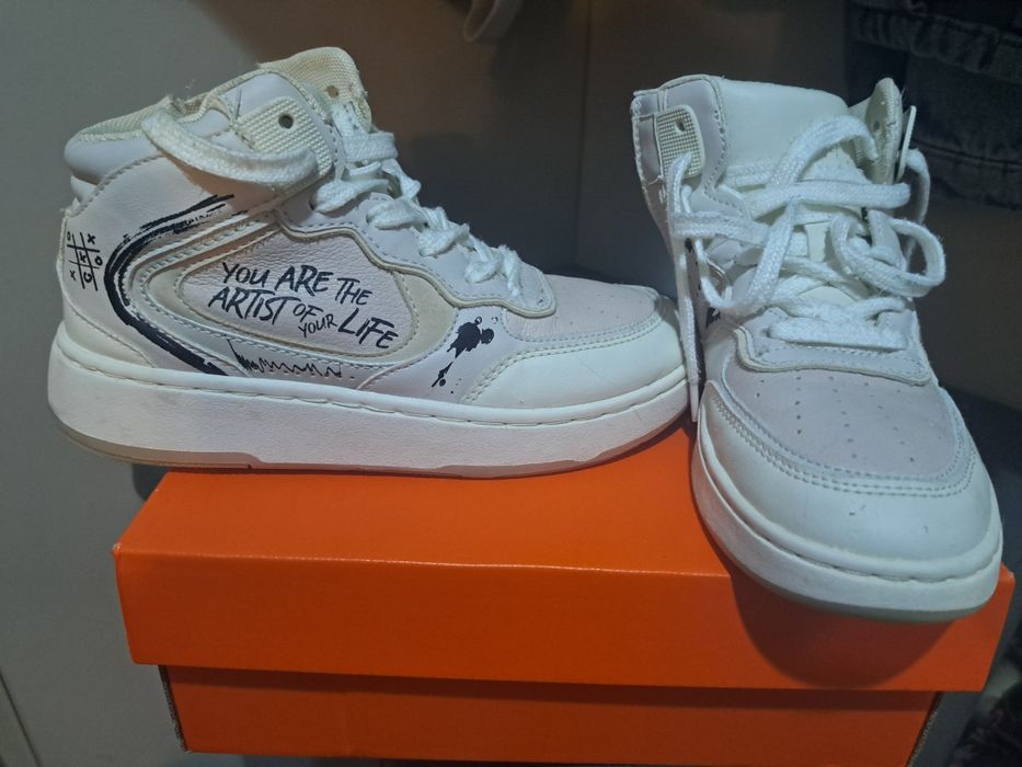 Adidasi Zara marime 33