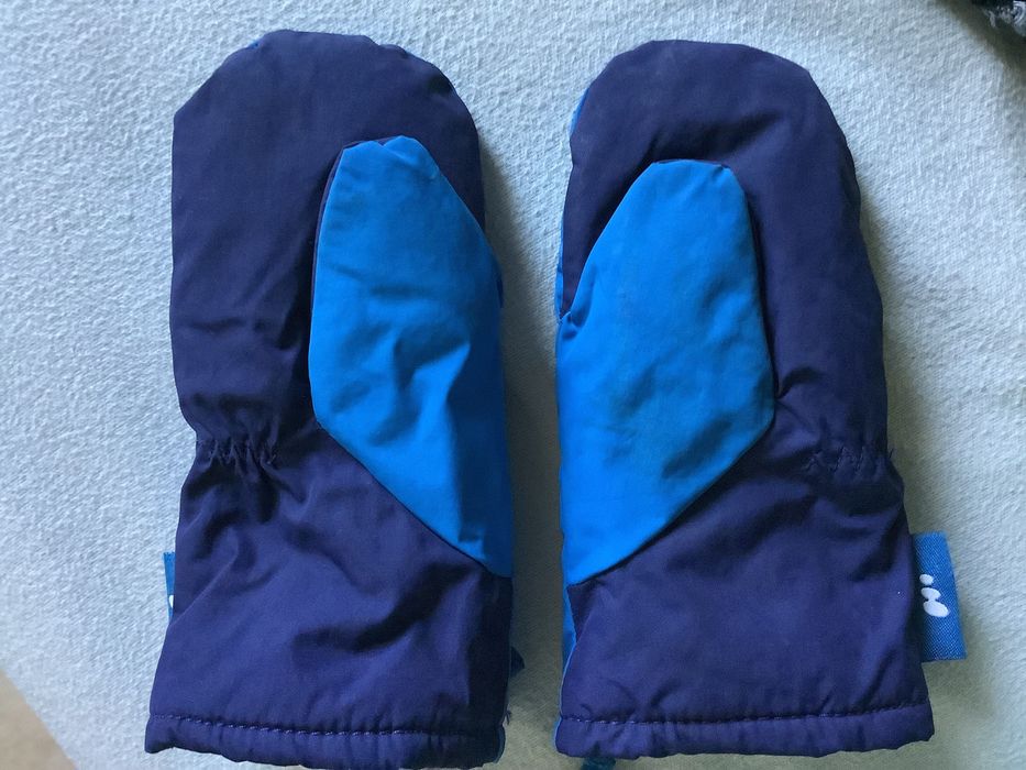 Детски ски яке, гащеризон и ръкавици от Декатлон (89-95см) + ботуши