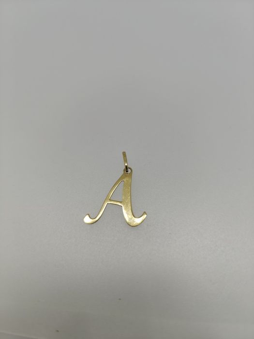 Pandantiv aur 18k 0.86gr inițială A (r)
