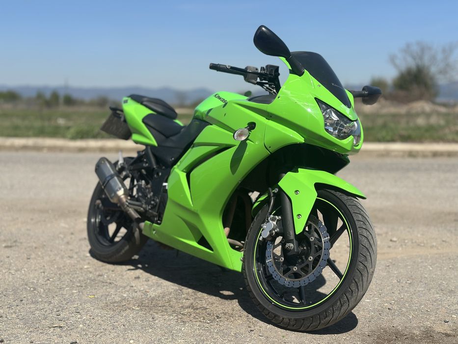 Продавам/Бартер Kawasaki 250R