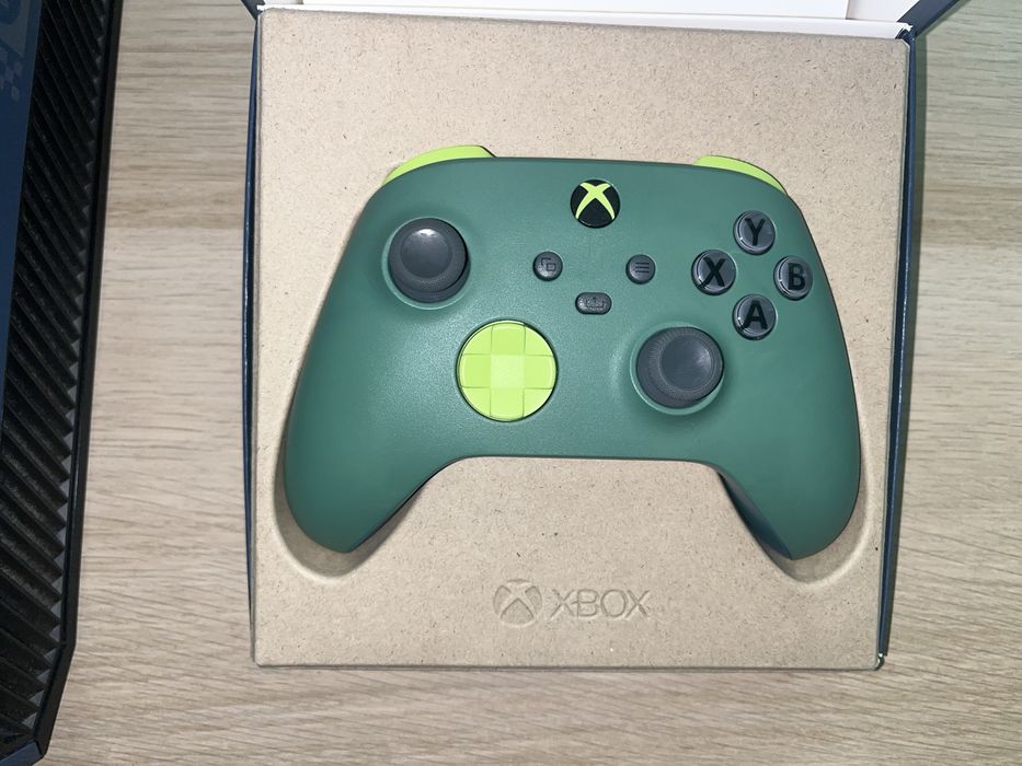 Xbox One 1TB Forza Motorsport blue