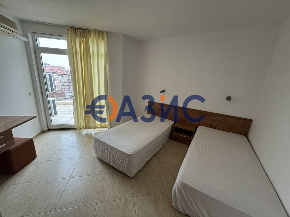 Продава се Двустаен апартамент в к.к. Слънчев бряг - 69 кв.м за 943 €/кв.м - Снимка #9