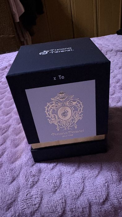 Продам парфюм новый