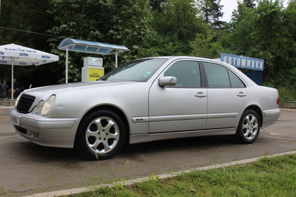 Mercedes W210 E220 CDI Седан фейслифт НА ЧАСТИ / Мерцедес В210