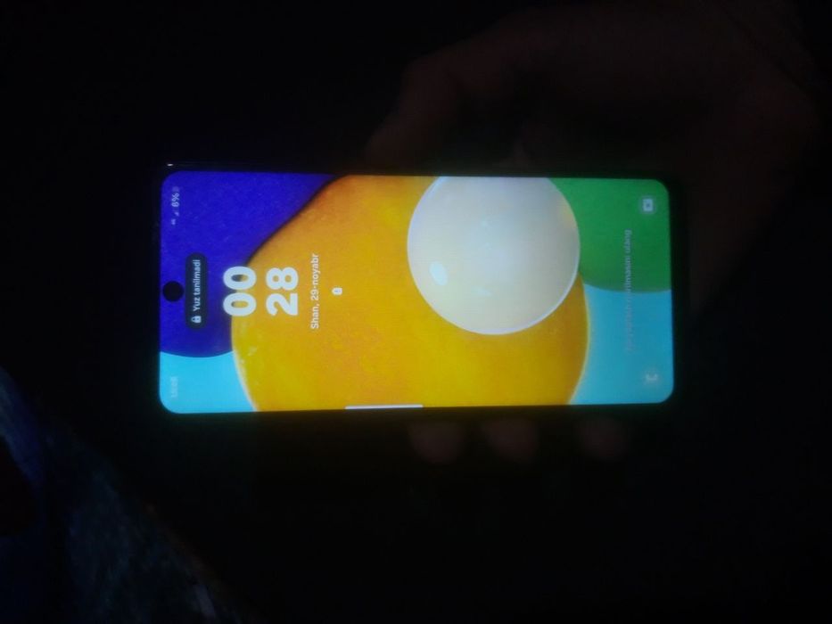 Samsung A52 5g xotira 8/256 aybi ekran almashgan