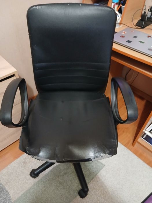 Офис кожен стол въртящ