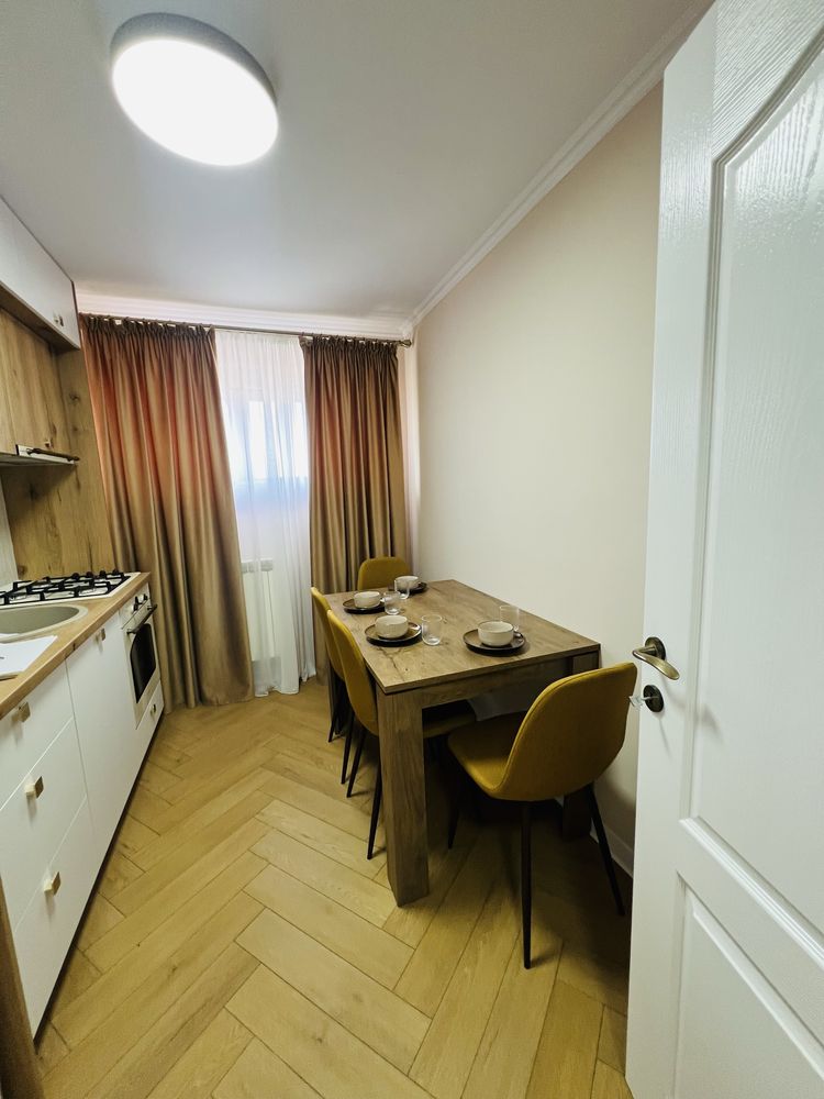 Inchiriez apartament 2 camere in regim hotelier