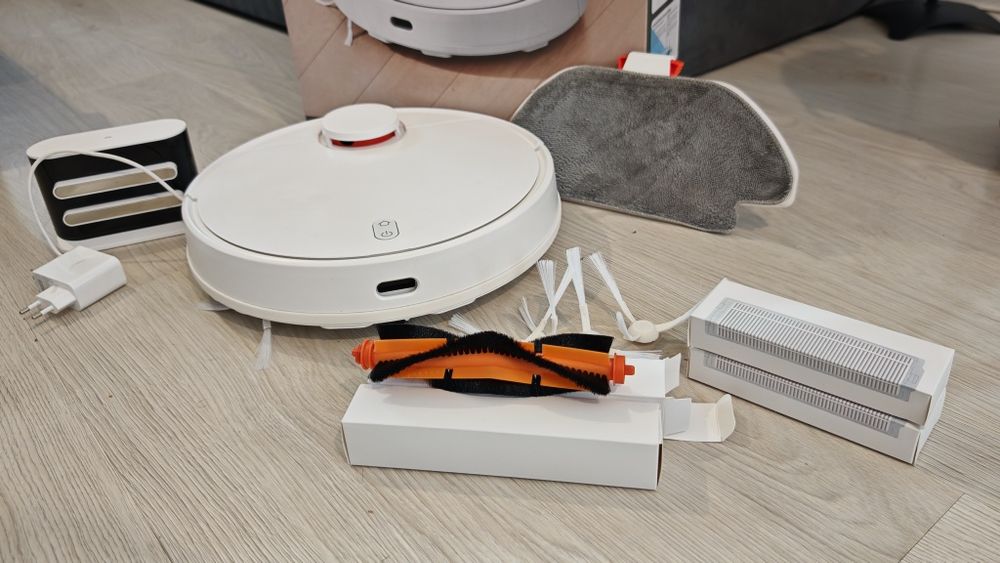 Aspirator robot Xiaomi S10 cu garatie