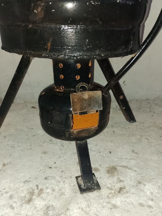 Vând godin/ soba pe ulei ars