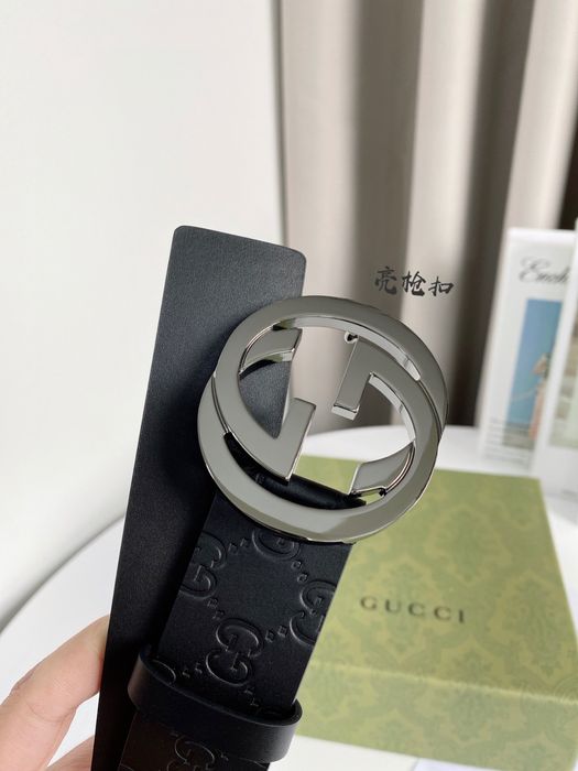 Различни модели колани