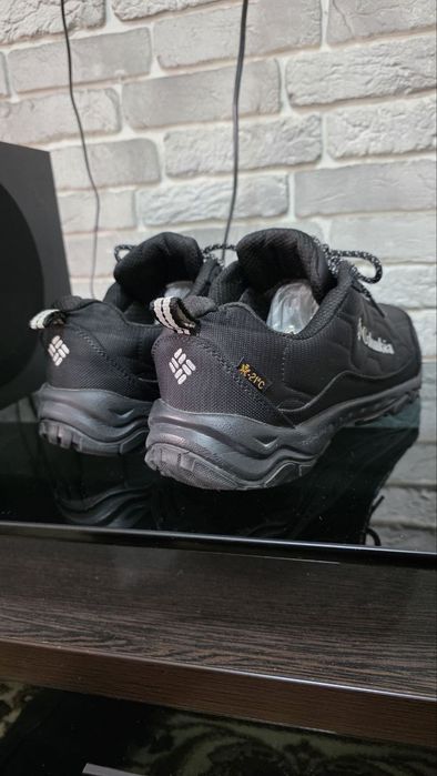 Оригинальные кроссы Columbia