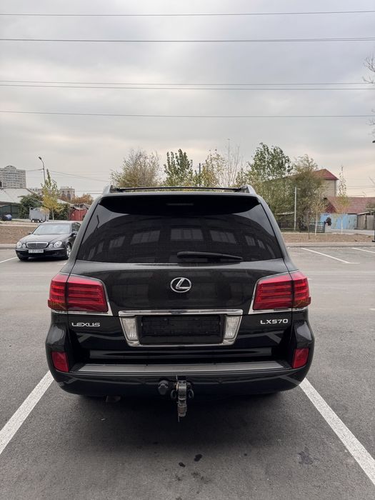 Срочно продам Lexus LX570