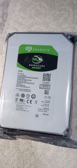 Продам жёсткий диск новый Seagate barracuda 10 ТБ
