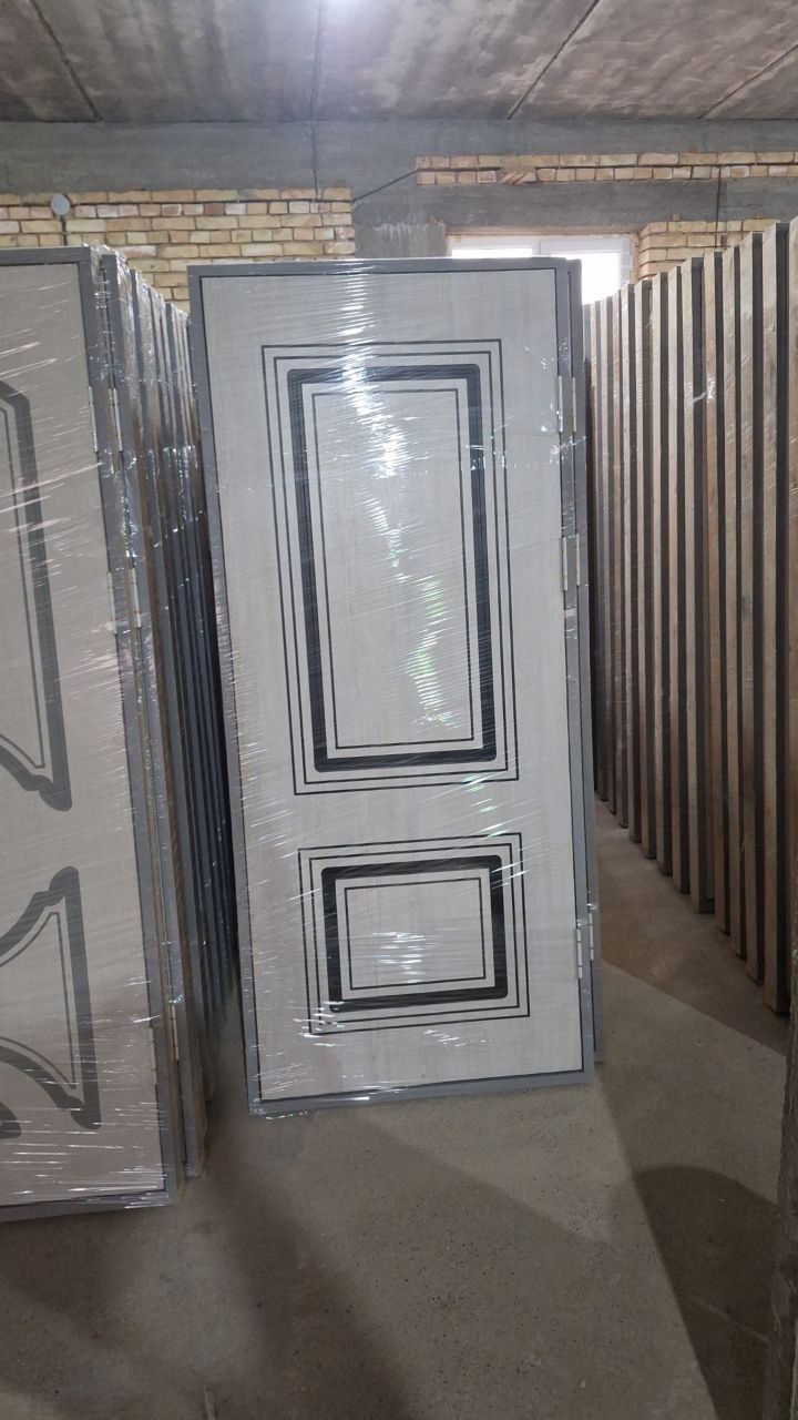 Офтим эшиклар сотилади