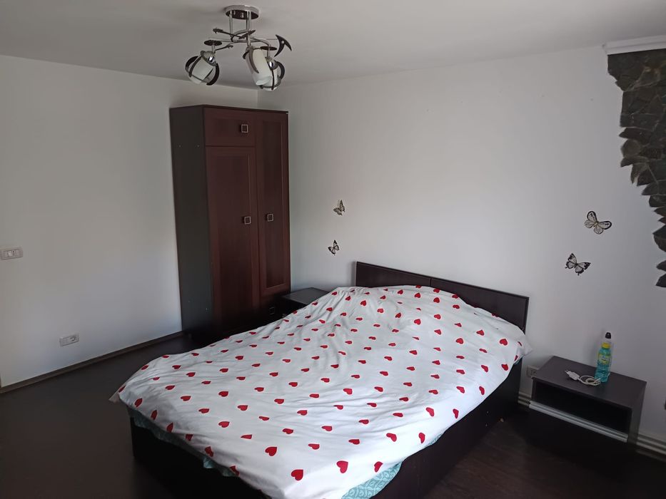 Garsoniera de închiriat