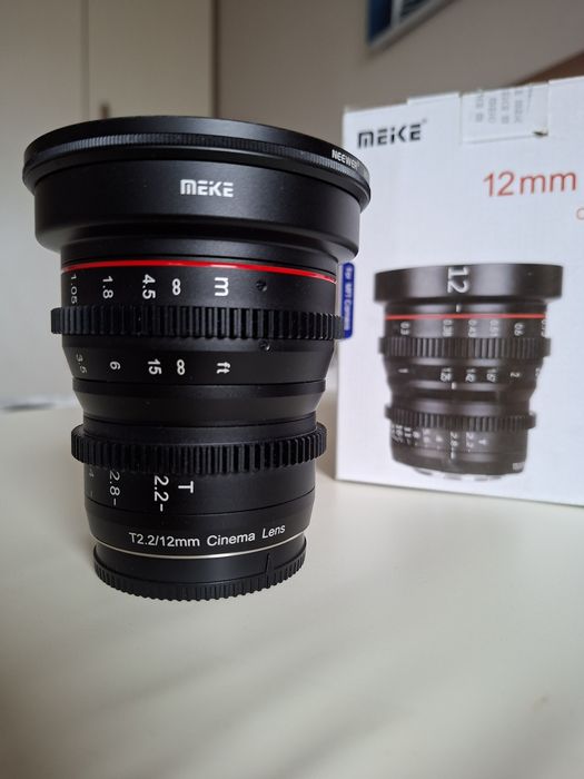 Кино обектив Meike 12mm T2.2 Cine за MFT