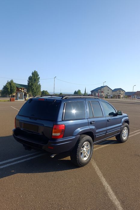 Jeep grand cherokee 2.7 AUTOUTILITAR 5  Vand sau schimb cu duster 4x4