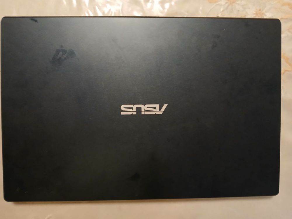 ASUS E510.