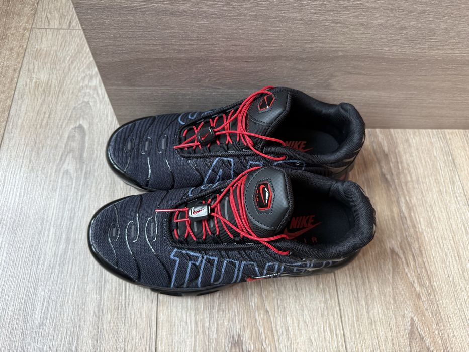 Nike Air Max Plus TN Tuned Air Black Red