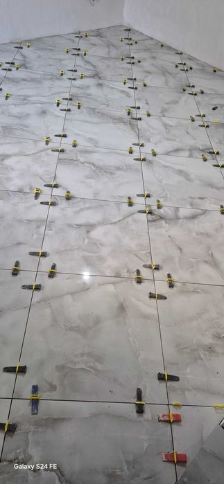 Amenajări interioare și exterioare