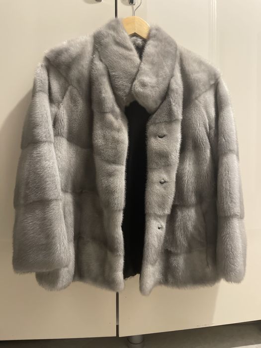 Vând blana de vizon naturala noua