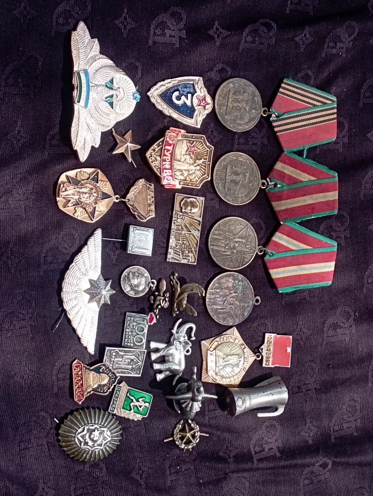 Medallar zinachoklar tangalar va qogʻoz pullar hammasi optim sotiladi