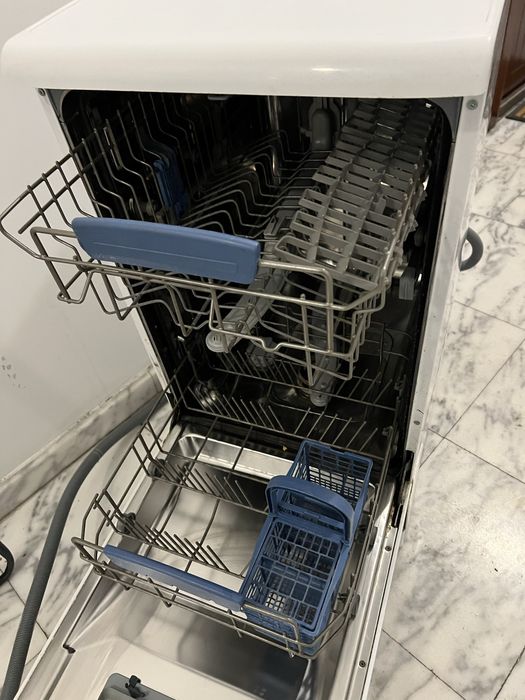 Съдомиална Indesit 45см