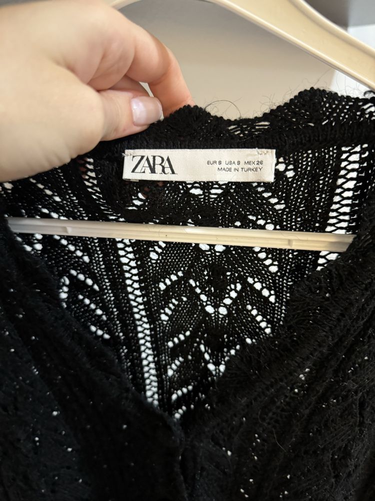 Cardigan scurt crosetat zara