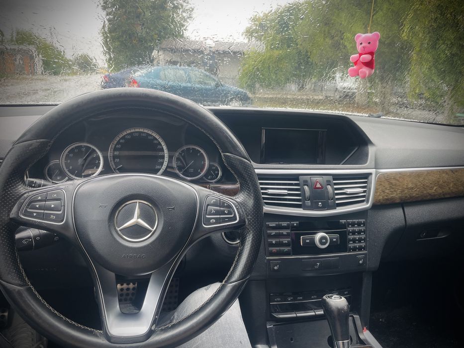 Mercedes-Benz E-Class (W212)