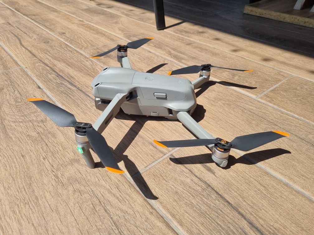 Drona Dji Air 2S Fly More combo