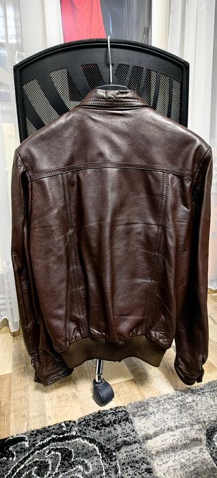Geaca piele maro