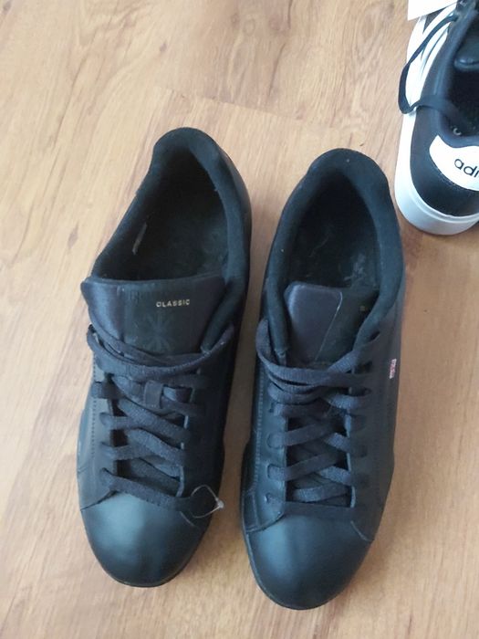 Здравейте продавам чисто нови маратонки Реибок