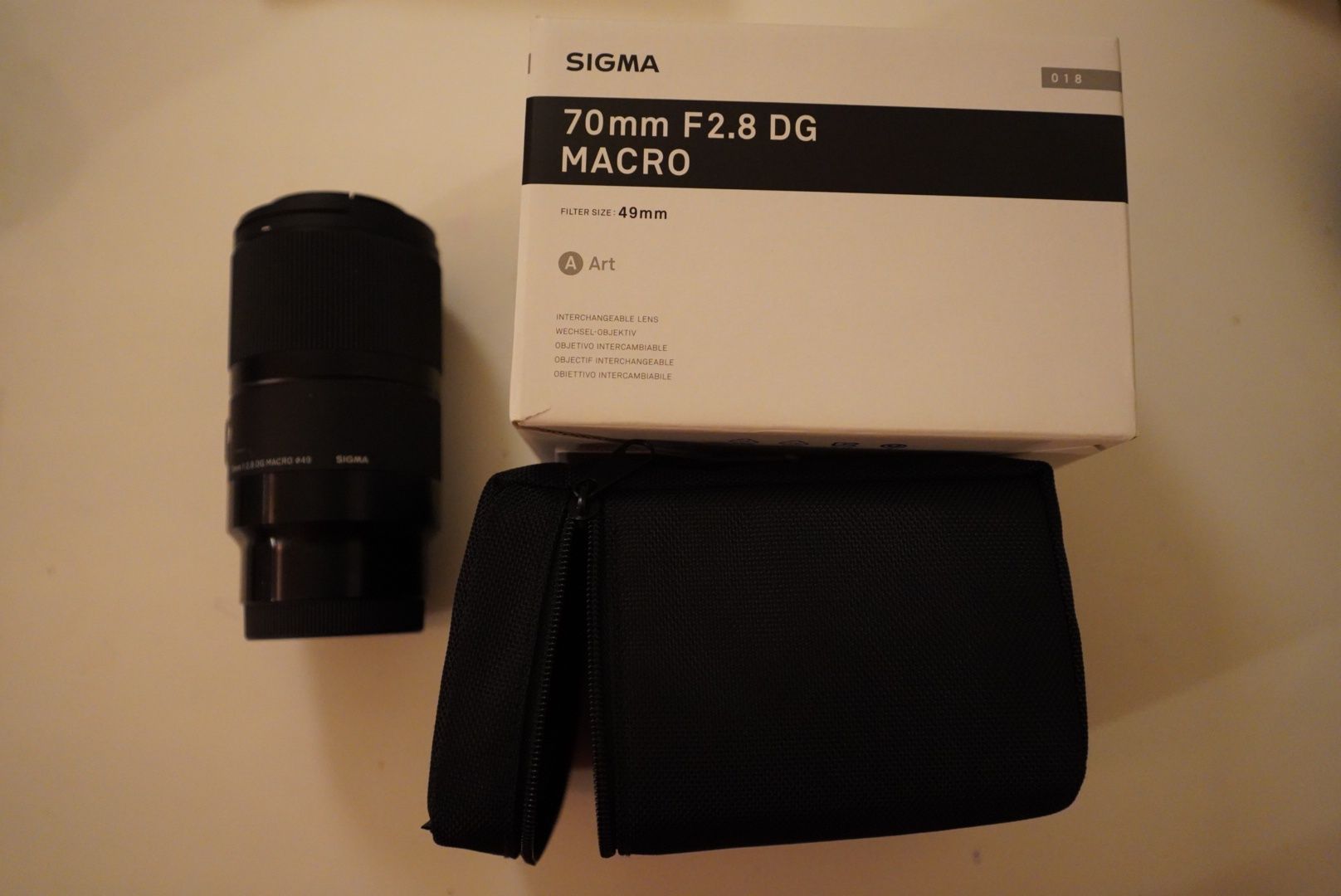 Sigma 70mm f2.8 DG macro Art за Sony E