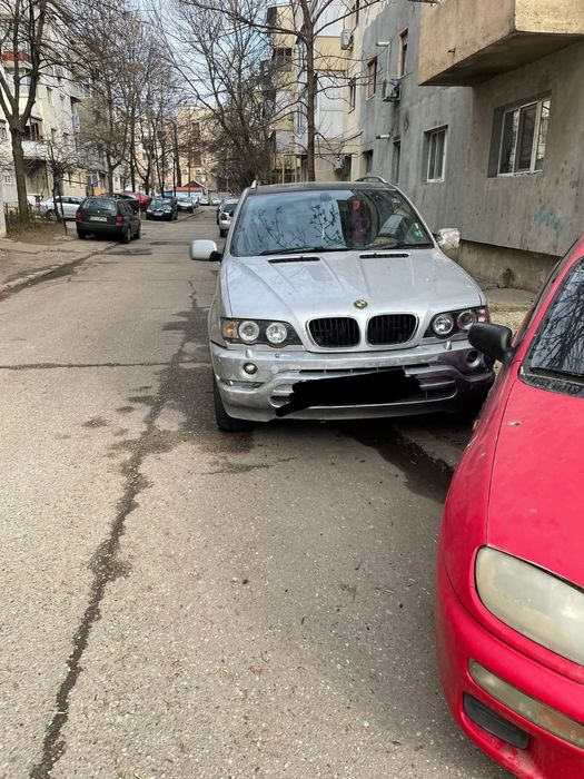 Dezmembrez BMW x5 e53 3.0d