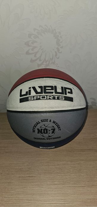 Minge Baschet, Li-Ning, Nr. 7, Multicolor