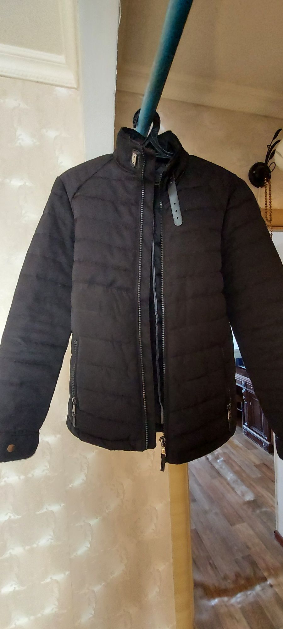 Продам куртку весна - осень, бренд De Facto, размер 48