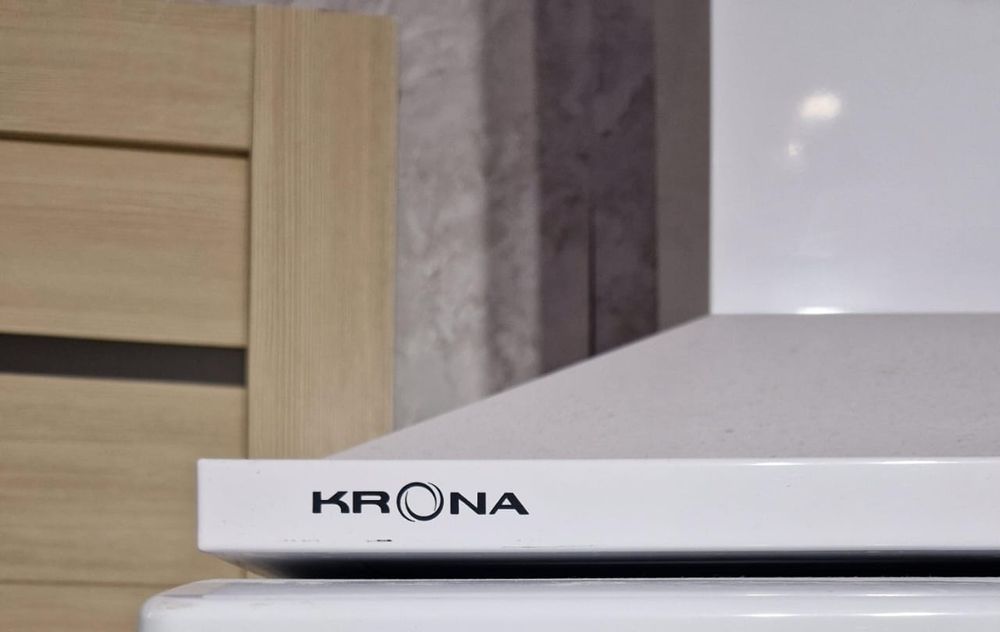 Продам вытяжку в отличном состоянии