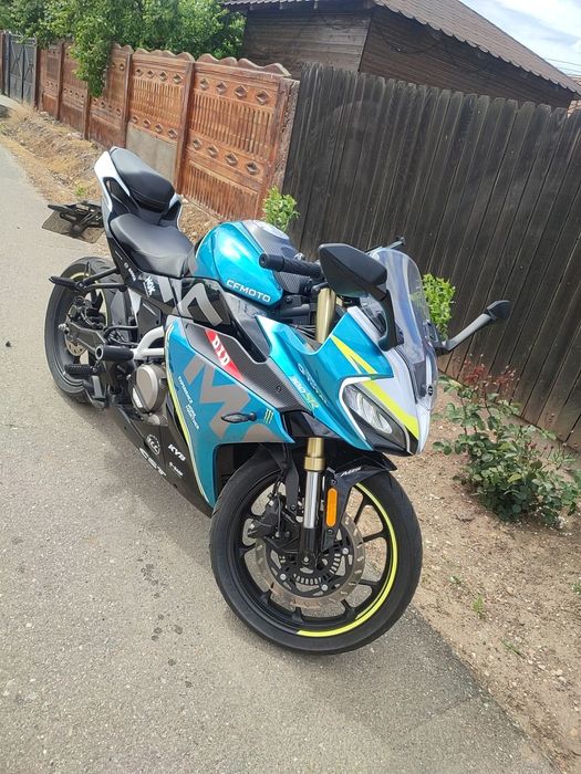 Schimb cu dubă Cf moto 300sr ABS 2022. A2 vând sau schimb+ diferența