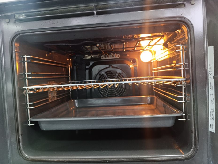 Фурна за вграждане Electrolux Voss