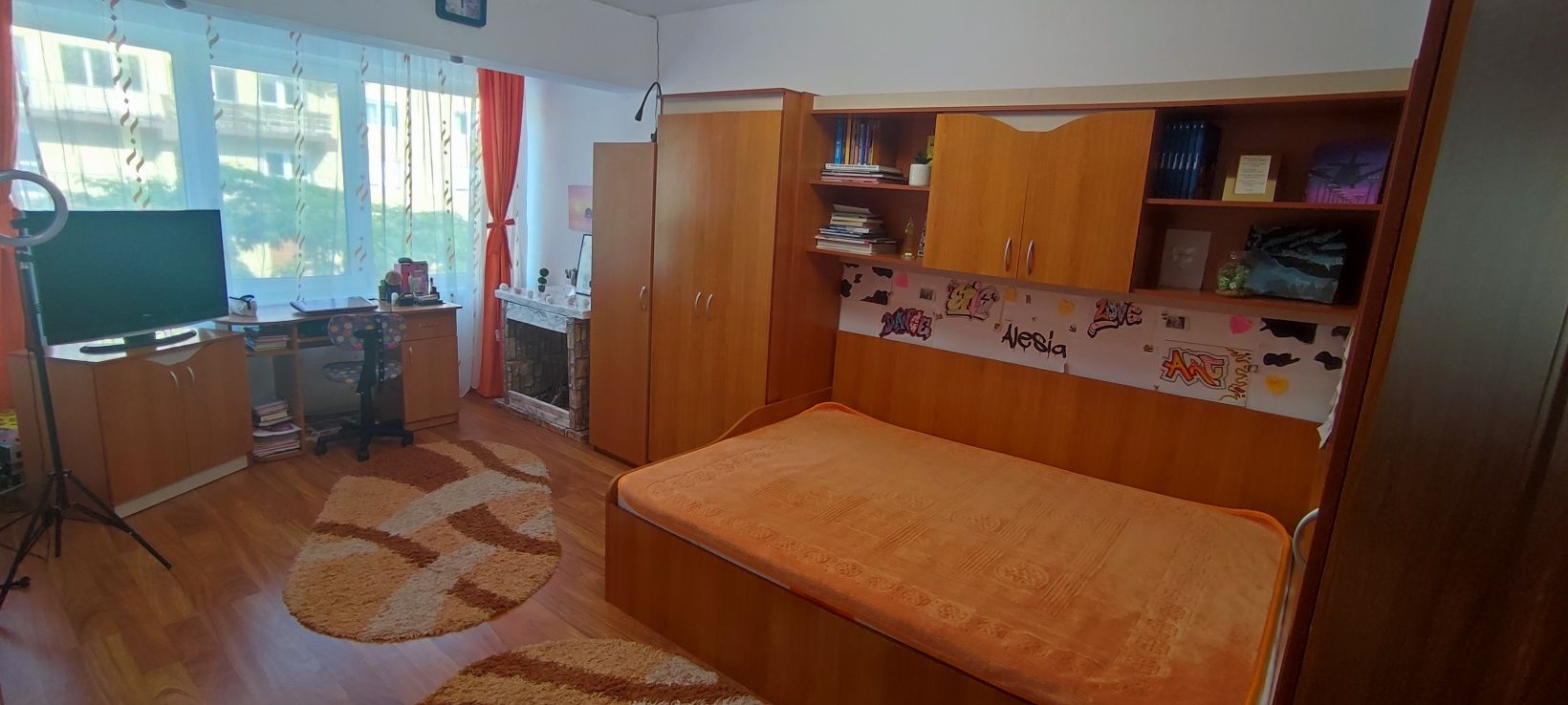 Apartament 3 camere  Craiova - cartier Magnolia ( Metro)