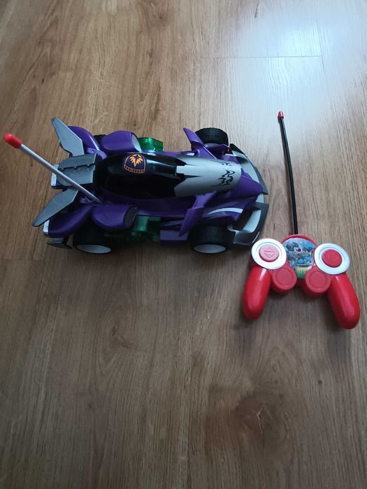 Кола с дистанционно управление