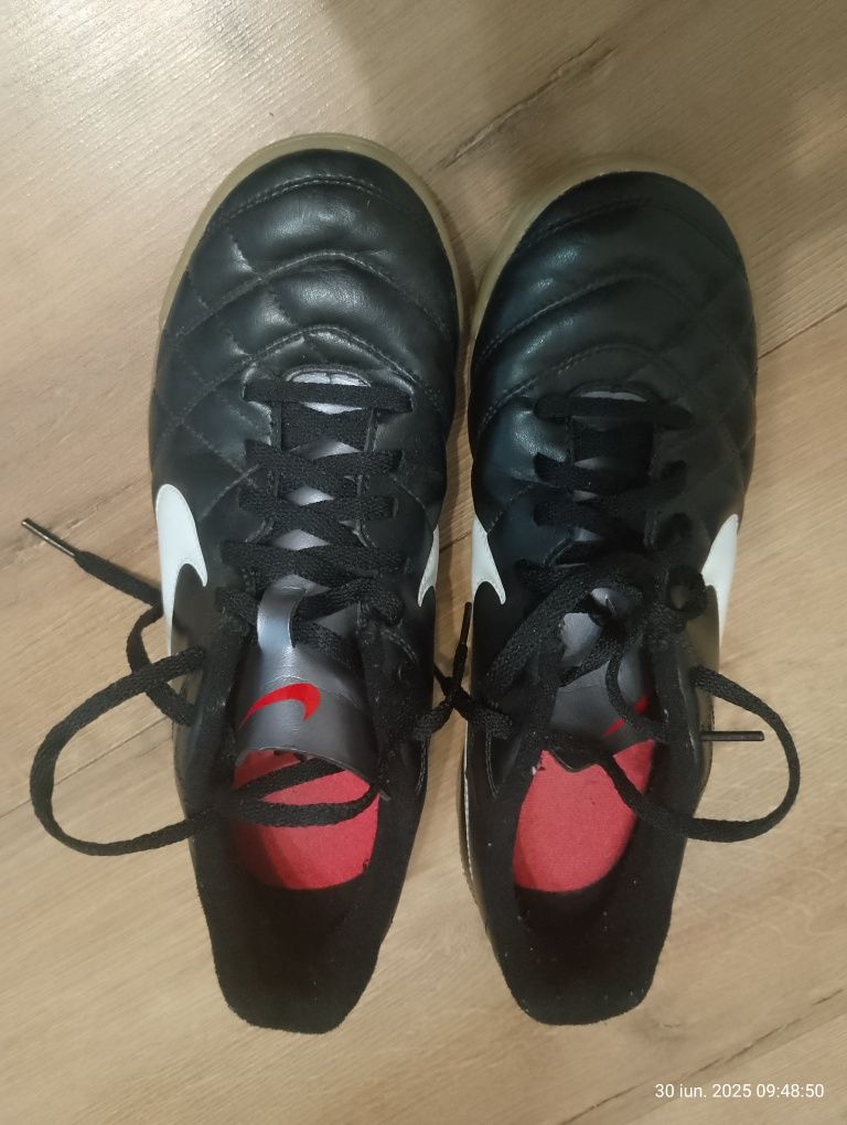 Adidași Nike Nr 39/40