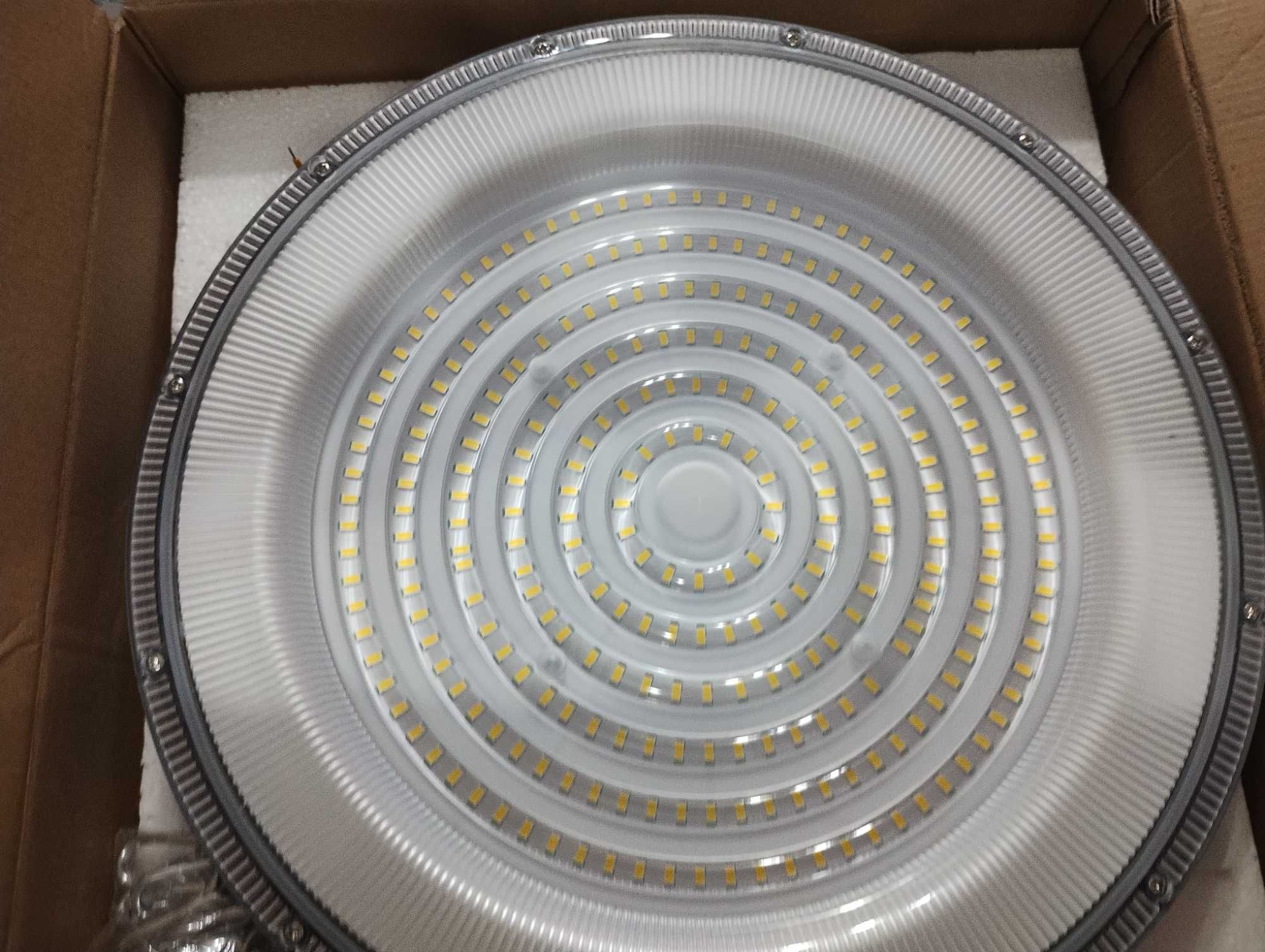 Led lampa 200w nova