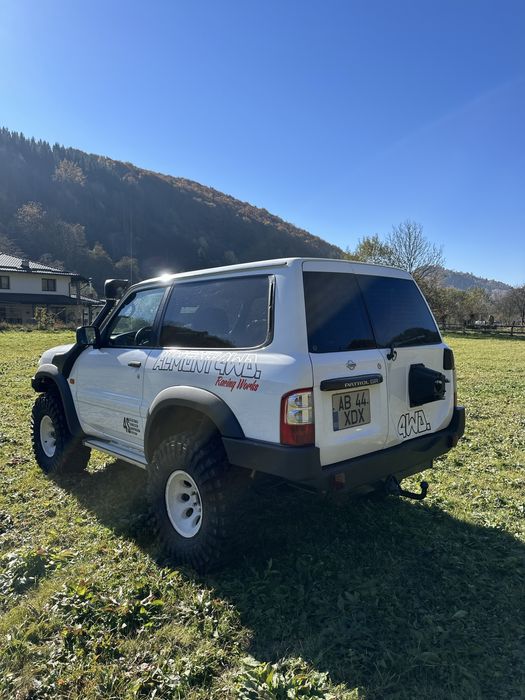Nissan Patrol Y61