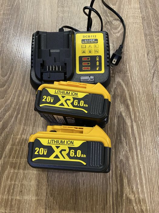 Зарядная станция и аккумуляторы 6А/чдля Dewalt