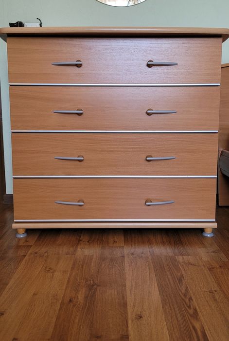 Спальный гарнитур в отличном состоянии.