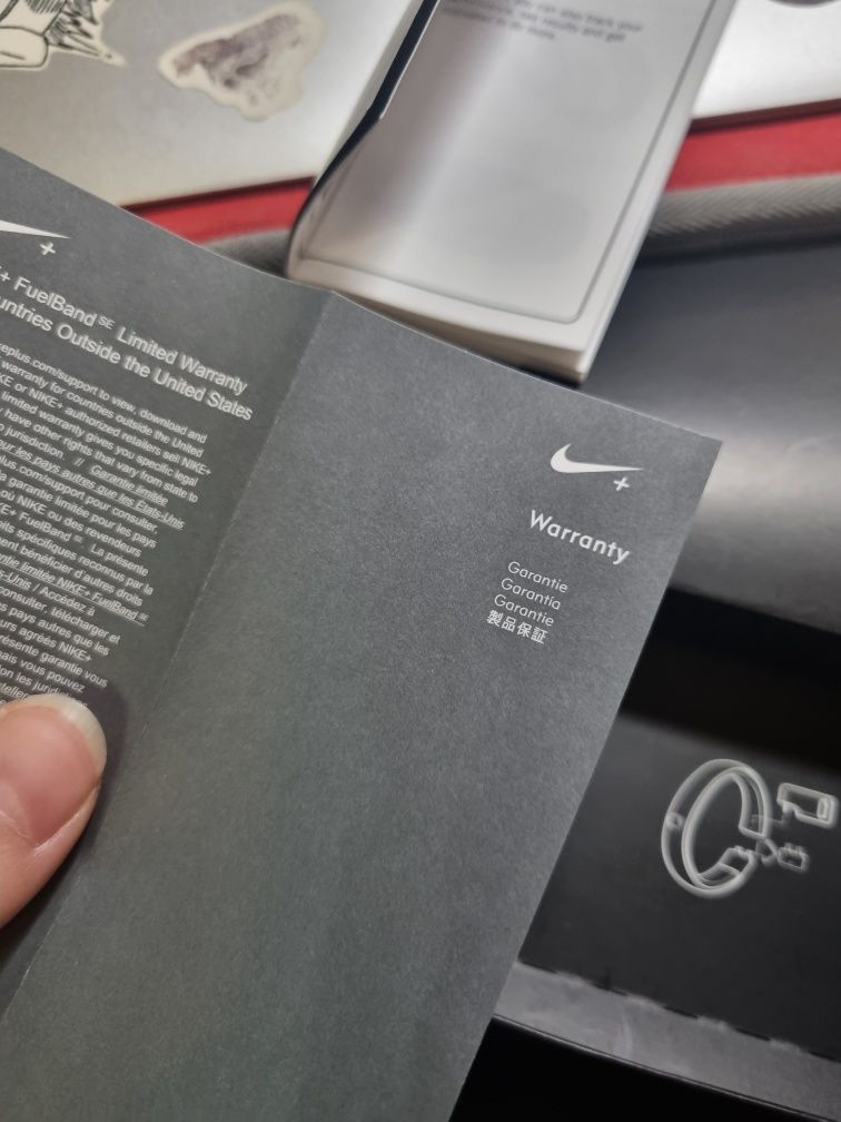 Nike+ Fuelband. Спортивный браслет.