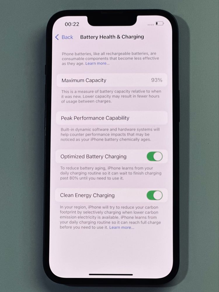 iPhone 13 Black 93% battery